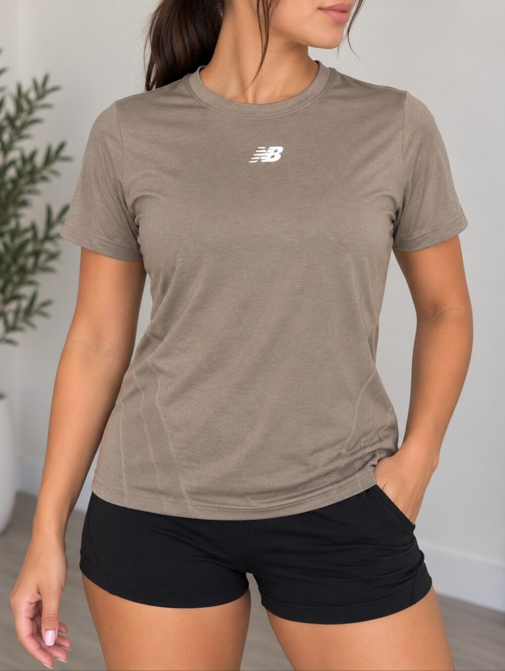New Balance Men’s Brown Short-Sleeve Crew Performance Tee
